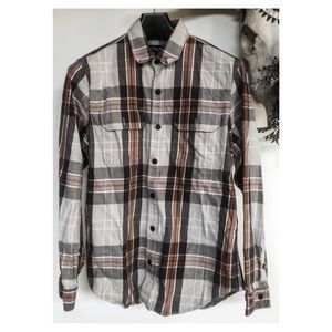 Eddie Bauer • Button Down